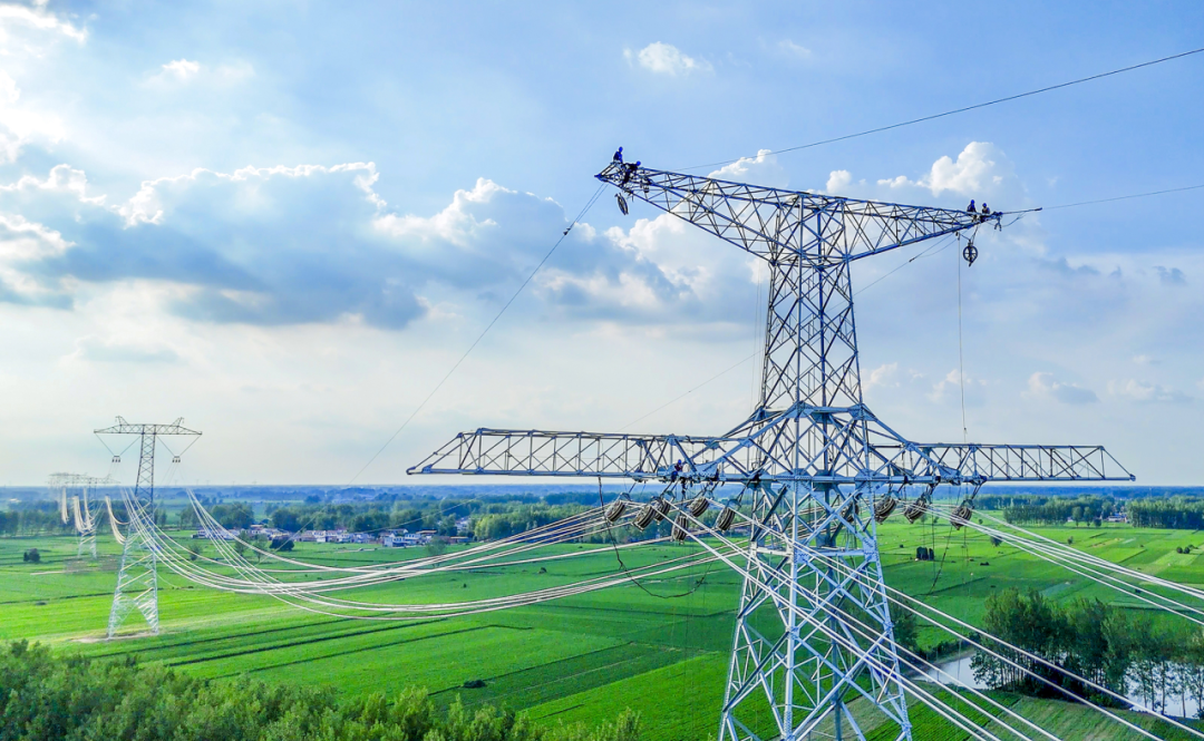 国家电网公司第五届职工代表大会第一次会议暨2026年工作会议在京举行