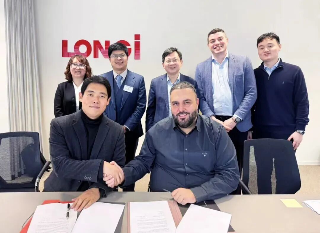 狂飙！隆基、晶科、天合海外再签新订单