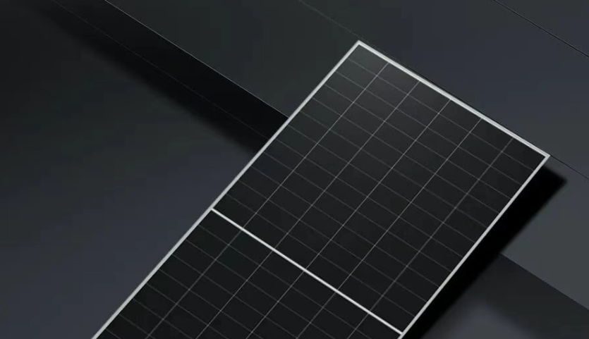 从价格战到价值战：隆基绿能预亏背后的行业转型之道